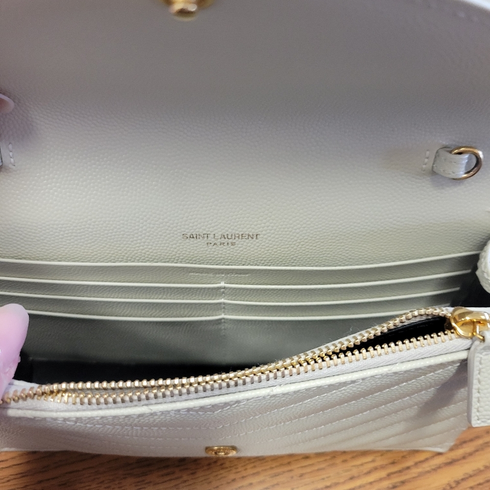 Yves Saint Laurent Ivory Quilted Crossbody Bag - Picture 9 of 9